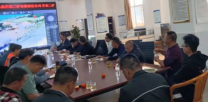 云煤（HB火博·(Home)）集团专职表部董事寸延峰、孔君一行到澜沧县城子煤矿、芒东煤矿、竜浪煤矿调研