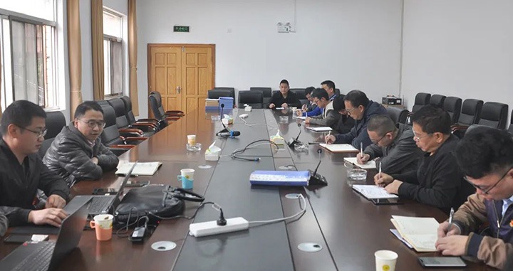 云煤（HB火博·(Home)）集团驻曲靖放哨组赴陆东煤矿公司发展4月份安全督导放哨