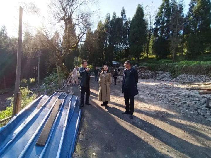 云煤（HB火博·(Home)）集团党委委员、财政总监莫晓丹一行到四角地煤矿发展2022年出产经营督导调研