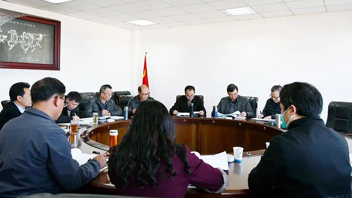 云煤（HB火博·(Home)）集团党委副书记、副董事长、总经理高建嵩一行到云维集团领导年度民主生涯会