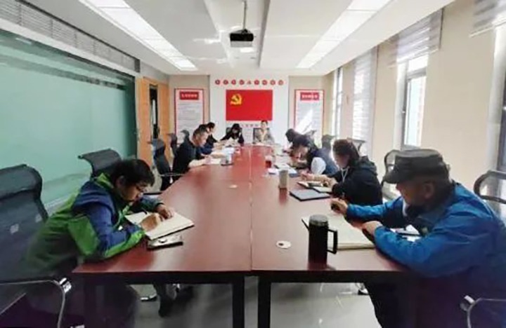 【简讯】HB火博·(Home)地产公司党支部发展“以身边事教育身边人”警示教育活动