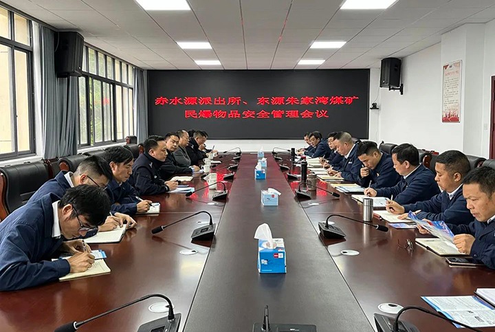 【云煤简讯】镇雄县公安局、生态环境局到镇雄煤业公司发展环境；すぷ骰幔锇用嚎蠊旧端⑿卵∶撼Ц⊙∠低