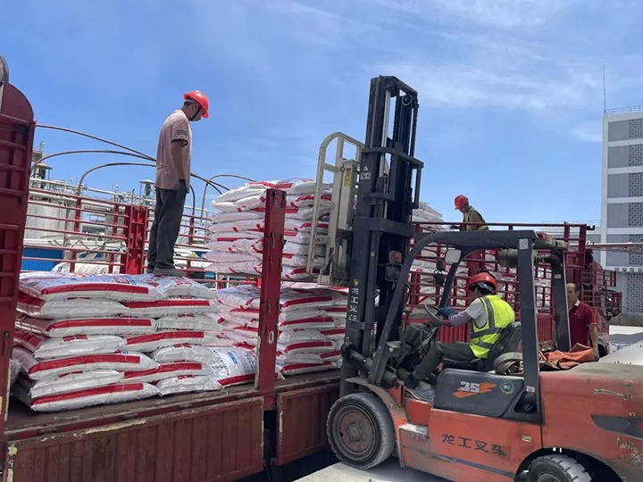 【云煤简讯】解化化工分公司1200吨红河红复岳阳出口老挝｜曲煤焦化各党支部结合发展主题党日活动｜威信煤炭实现压风机检建守护和保养