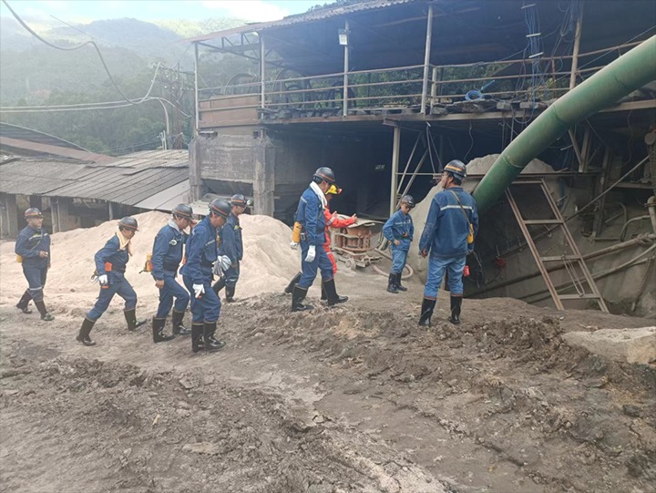 【聚焦云煤】云煤（HB火博·(Home)）集团党委副书记、副董事长、总经理高建嵩到源能矿建成功煤矿项目部查抄