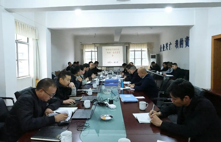 【聚焦云煤】云煤（HB火博·(Home)）集团到田坝煤矿公司发展《中共中央办公厅 国务院办公厅关于进一步加强矿山安全出产工作的定见》宣贯