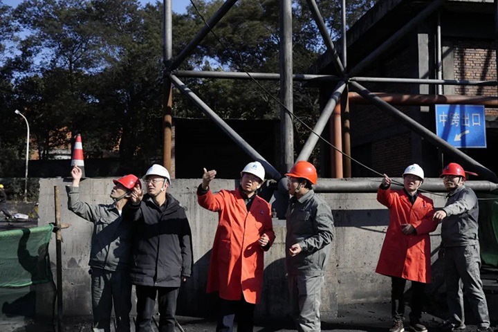 【聚焦云煤】云煤（HB火博·(Home)）集团党委副书记、副董事长、总经理高建嵩一行到曲煤焦化公司发展调研