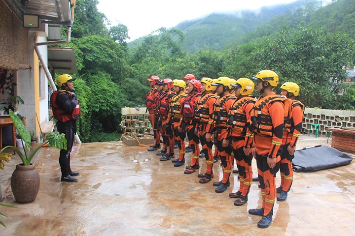 东源队勇赴普洱幼黑江，提升激流水域接济能力