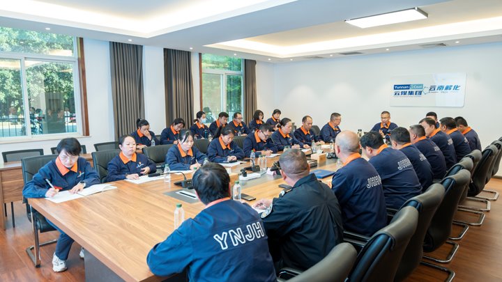 党建＋三精＝效力＋14.4万吨！ 云南解化跑出烟肥保供“加快度”