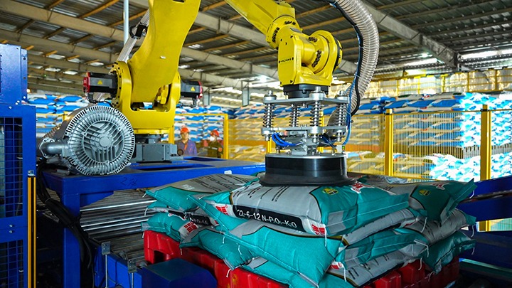 《云南经济网》报路云煤集团所属企业全力备肥稳价保春耕