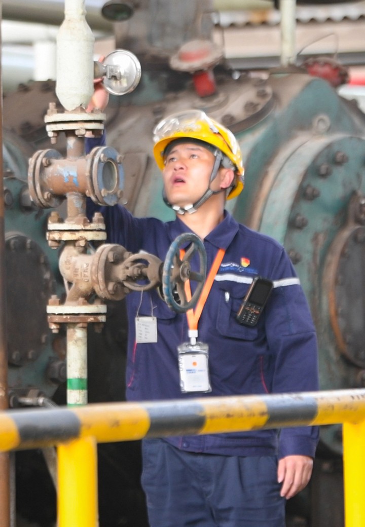 15.前锋化工 左加斌  单元02.jpg