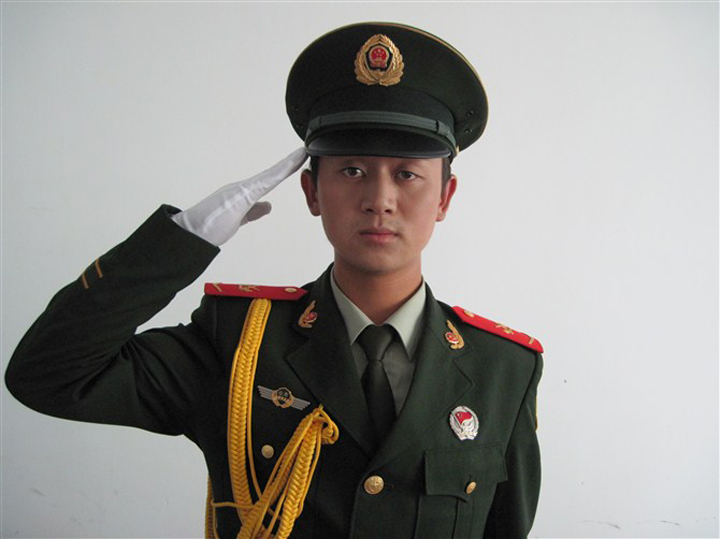 16.前锋化工 王荣敏   队列 (1).jpg